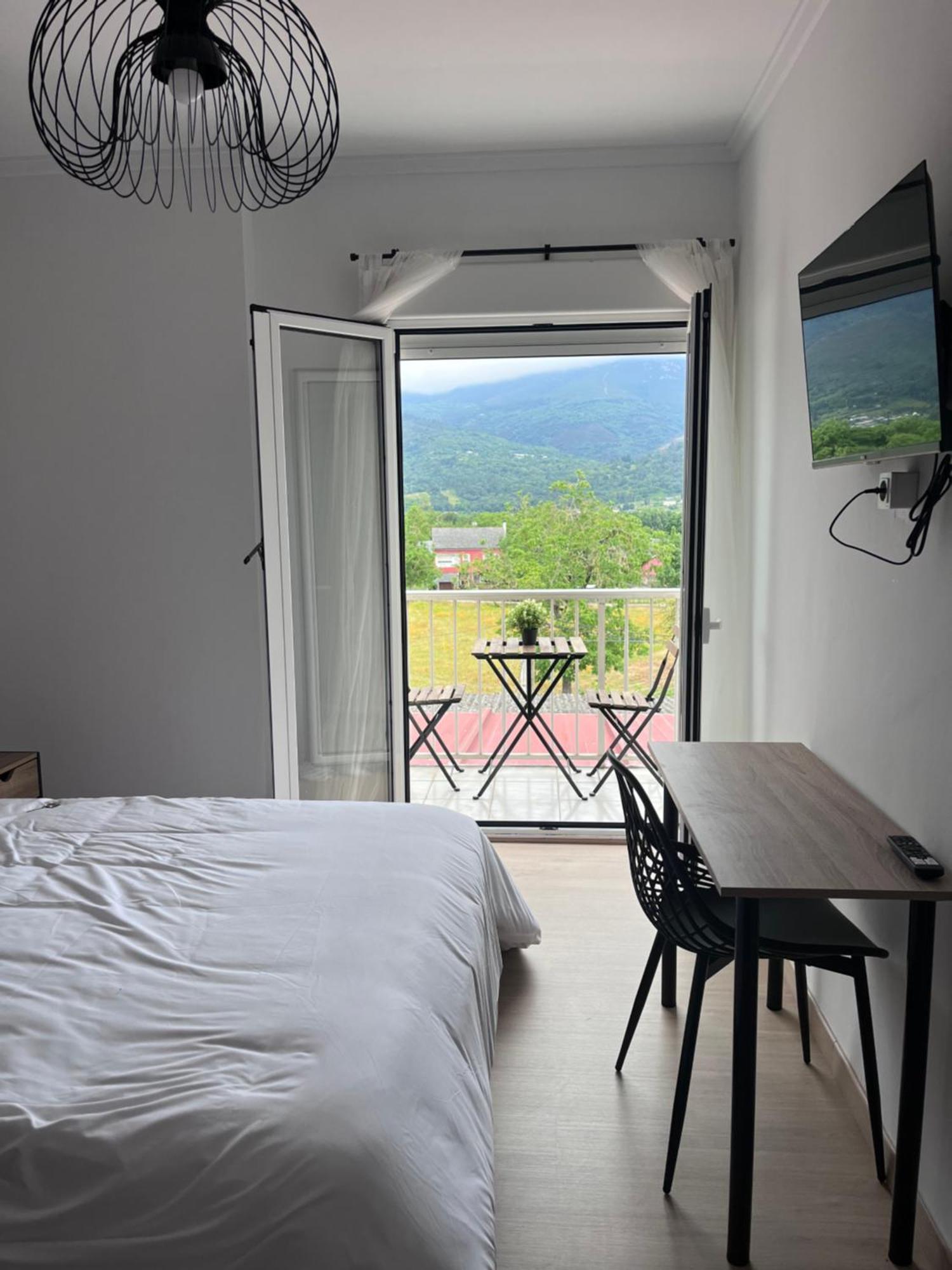 Hostal Dimar Quiroga Exterior photo
